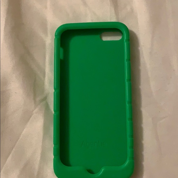 Iphone SE phone case - Picture 3 of 3